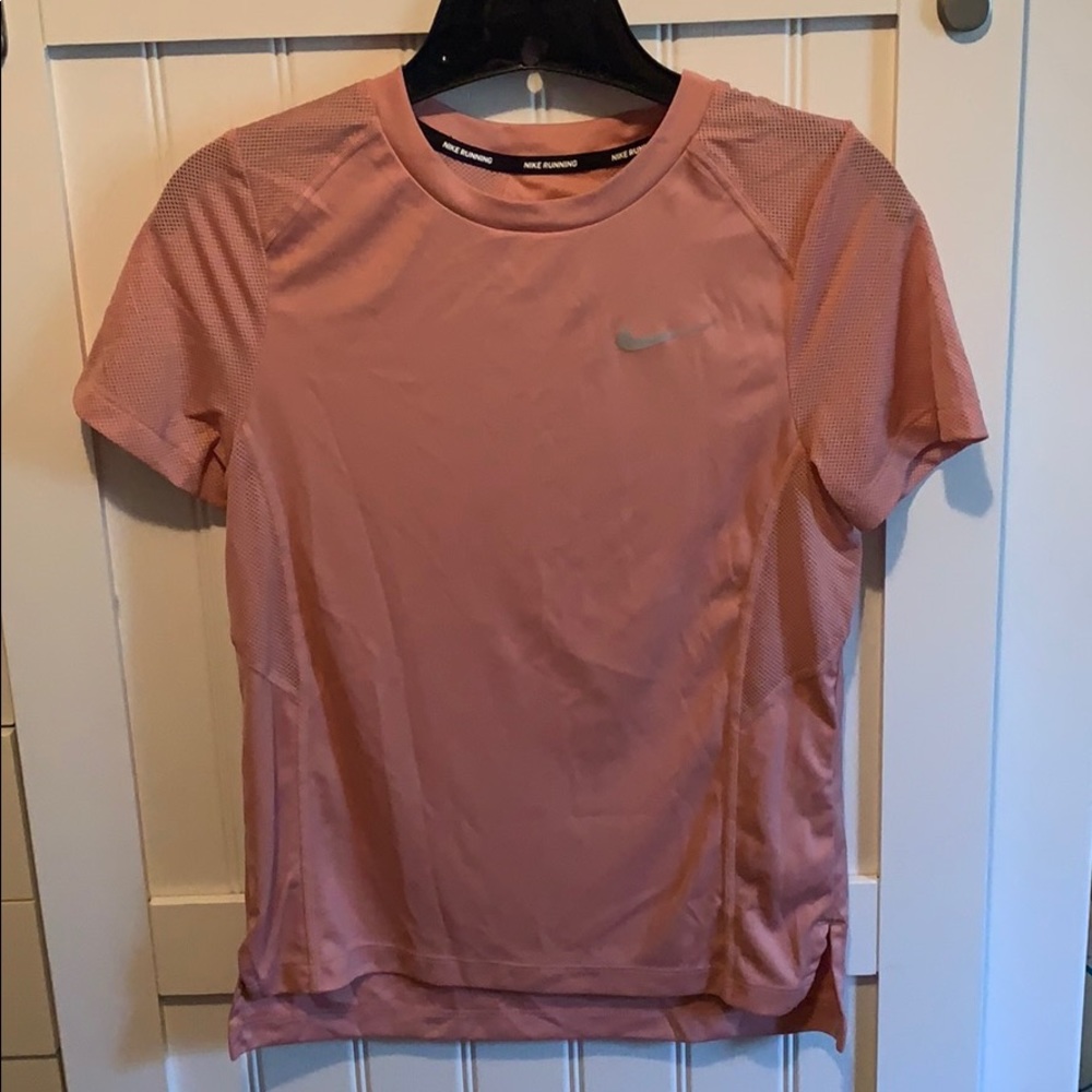 Nike running top
